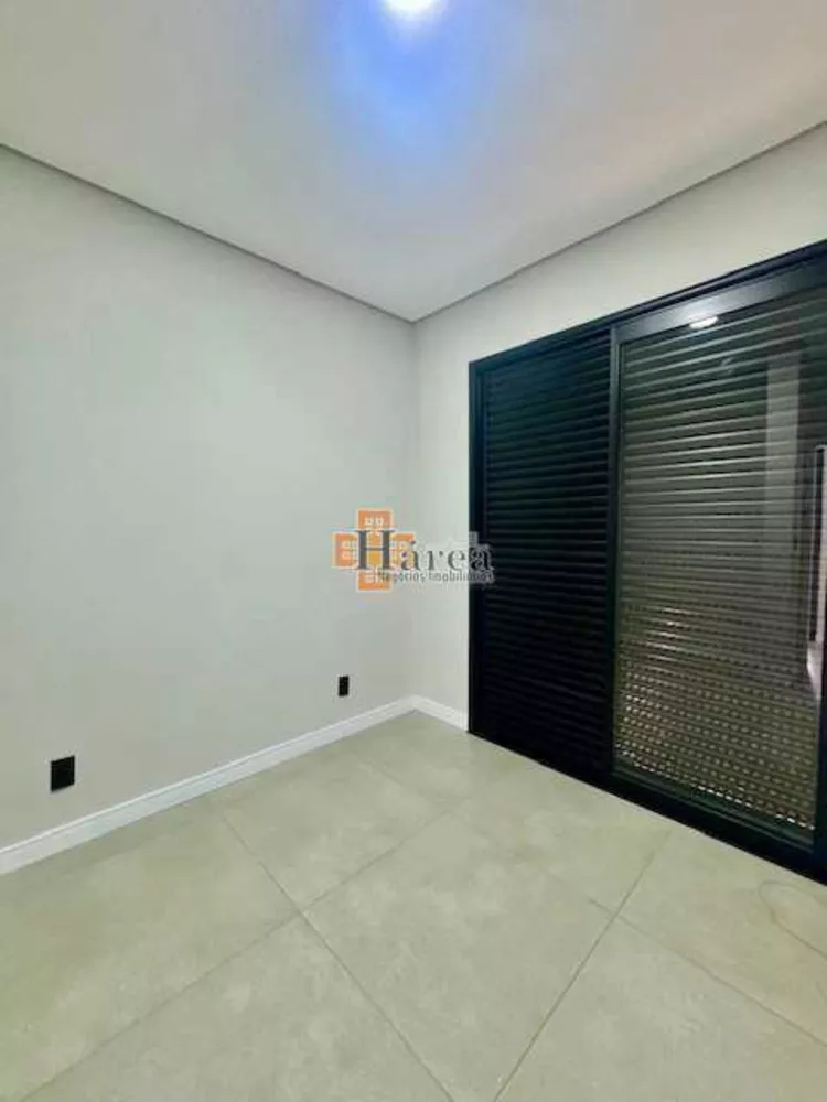 Casa de Condomínio para alugar com 3 quartos, 226m² - Foto 9