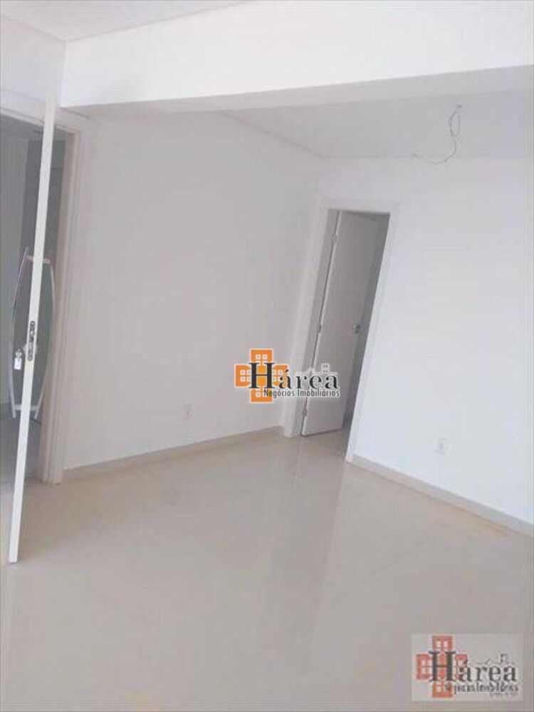 Apartamento à venda com 3 quartos, 137m² - Foto 1