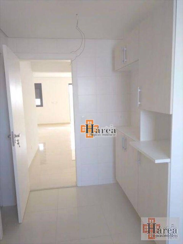 Apartamento à venda com 3 quartos, 137m² - Foto 13