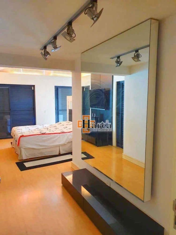 Sobrado, 3 quartos, 577 m² - Foto 1