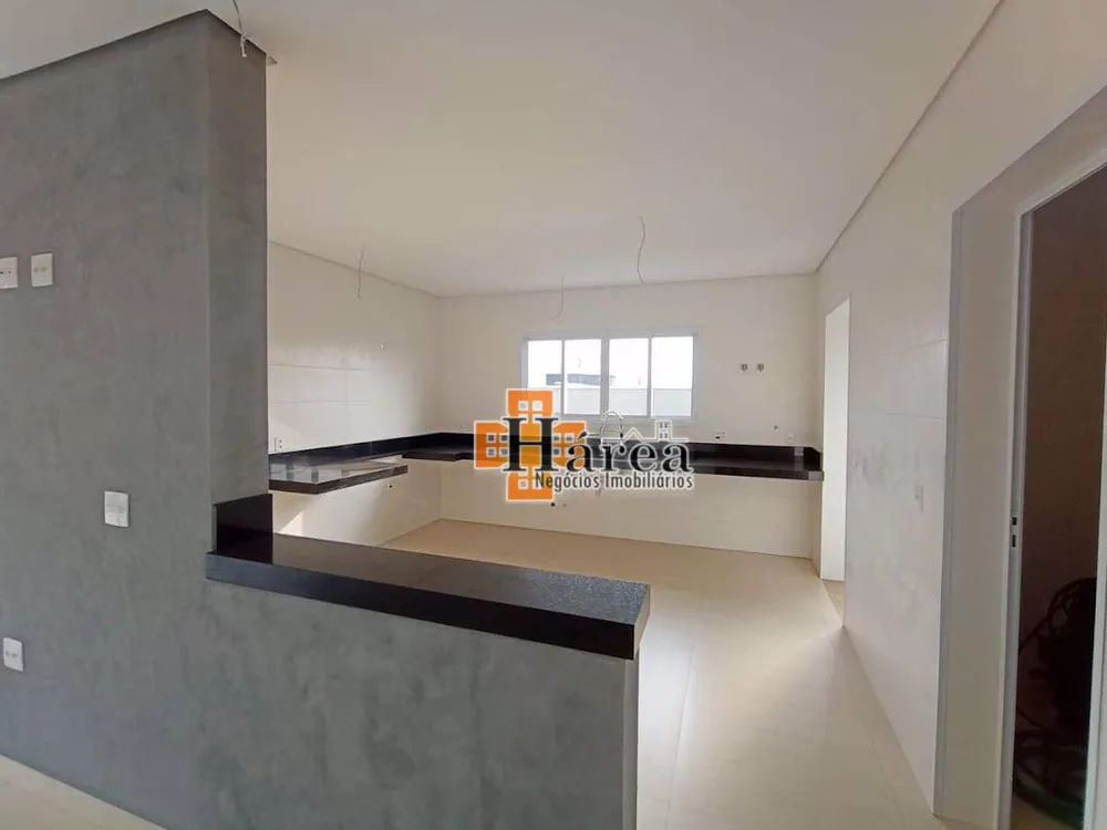 Sobrado, 3 quartos, 215 m² - Foto 2