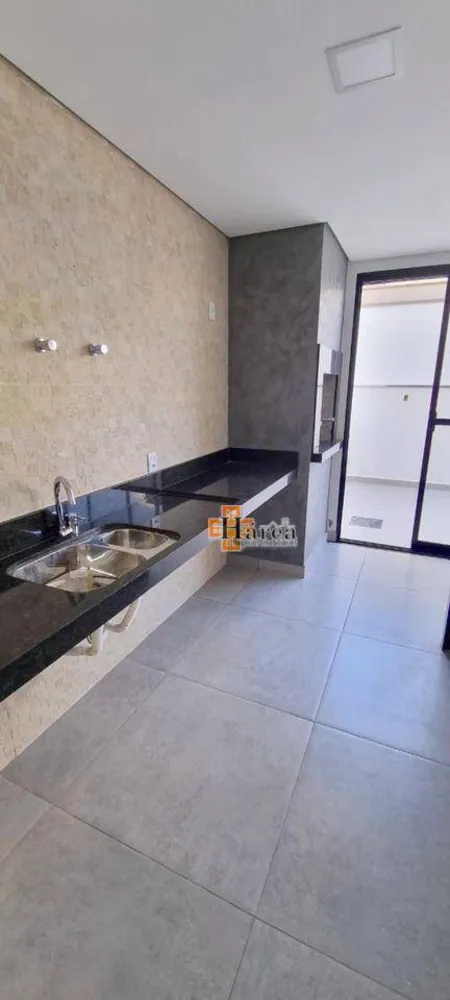 Sobrado, 3 quartos, 206 m² - Foto 3