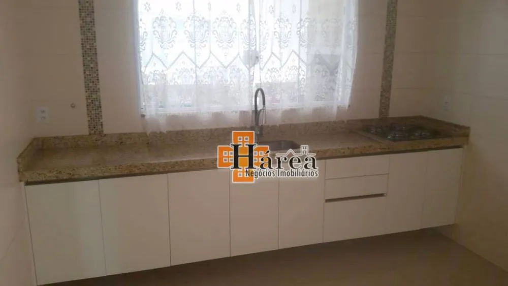 Sobrado, 3 quartos, 244 m² - Foto 2