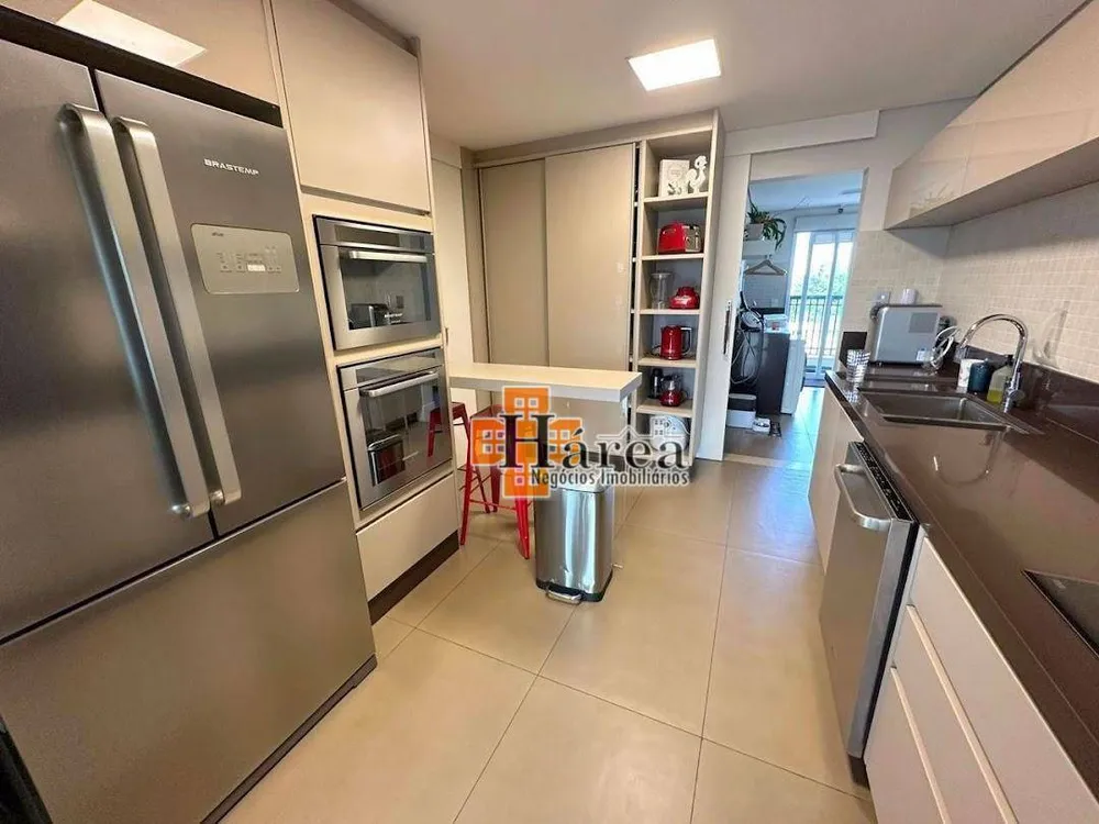 Apartamento, 3 quartos, 215 m² - Foto 11