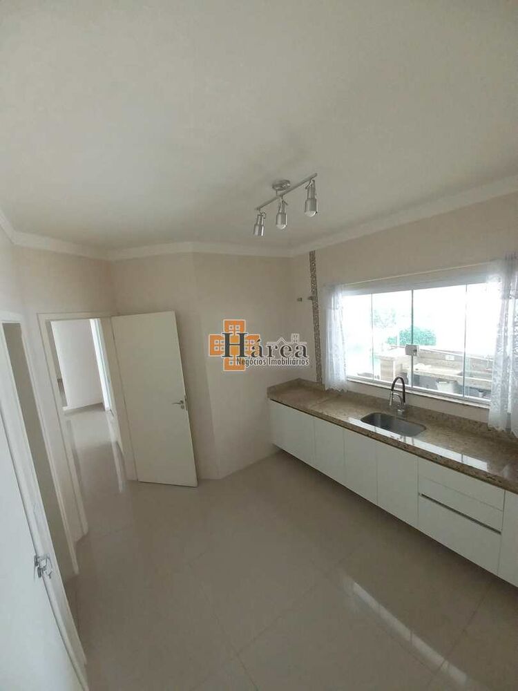 Sobrado à venda com 3 quartos, 244m² - Foto 6