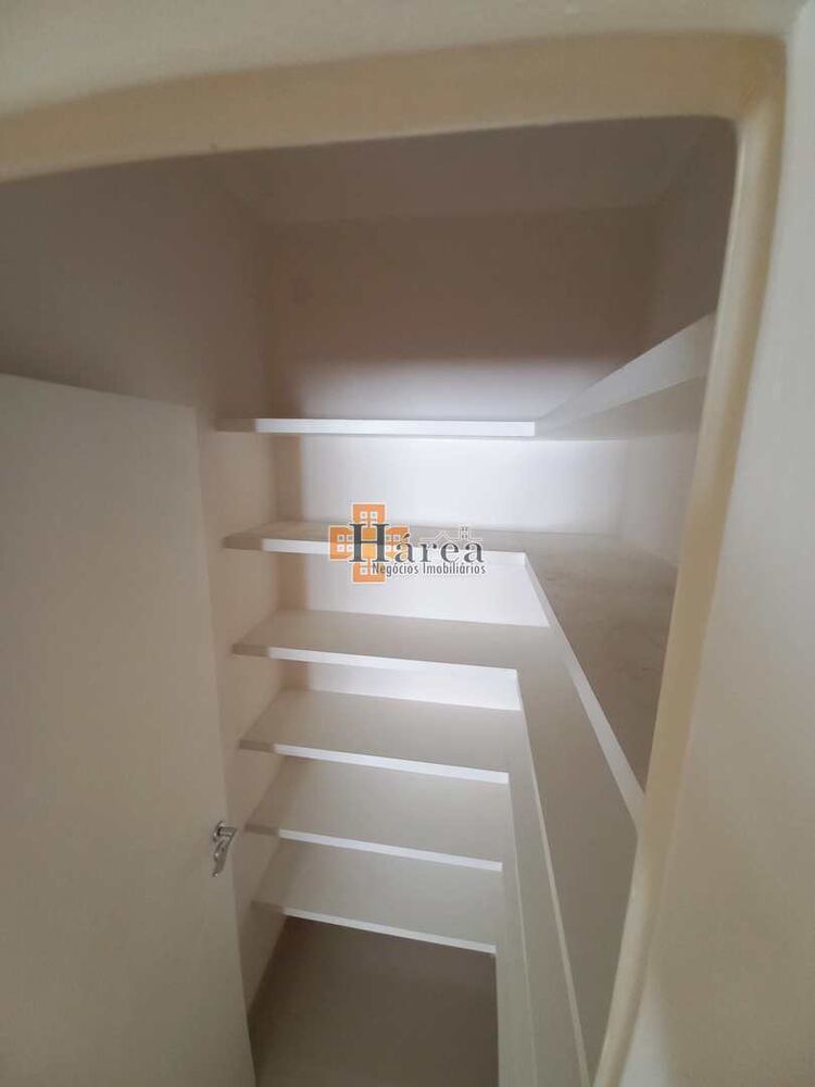 Sobrado à venda com 3 quartos, 244m² - Foto 7