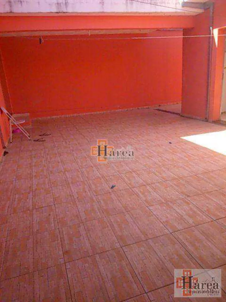 Casa à venda com 3 quartos, 200m² - Foto 2