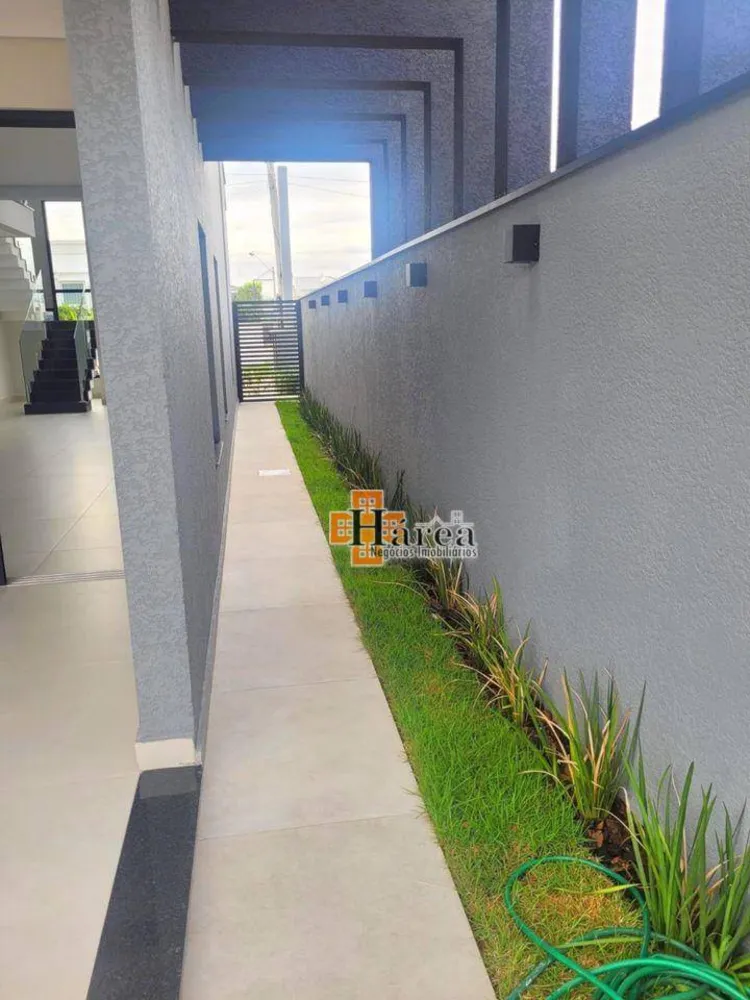 Sobrado, 3 quartos, 248 m² - Foto 1