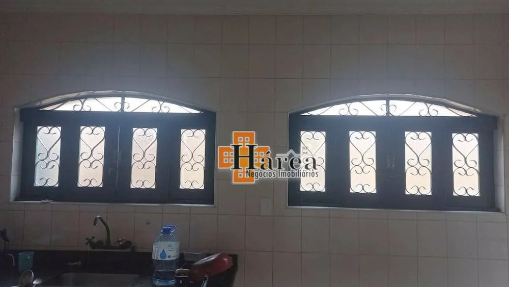 Casa, 3 quartos, 243 m² - Foto 3