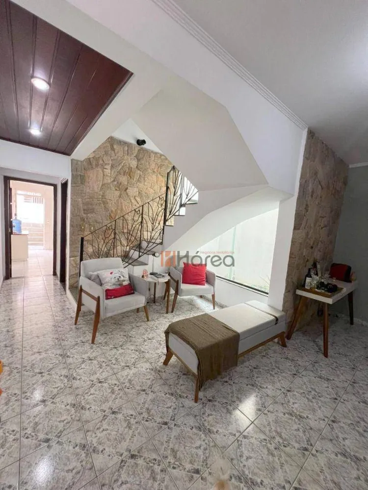 Sobrado, 2 quartos, 201 m² - Foto 3