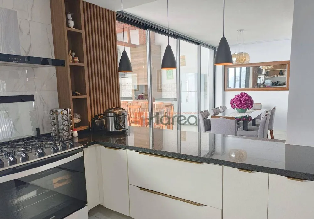 Sobrado, 3 quartos, 259 m² - Foto 5
