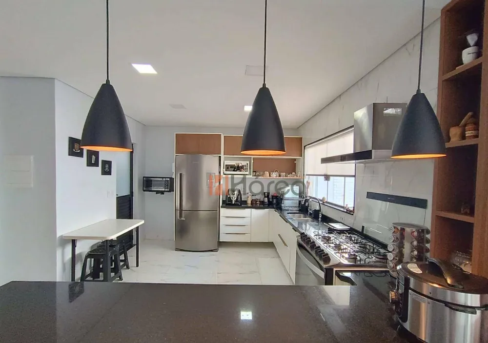Sobrado, 3 quartos, 259 m² - Foto 3