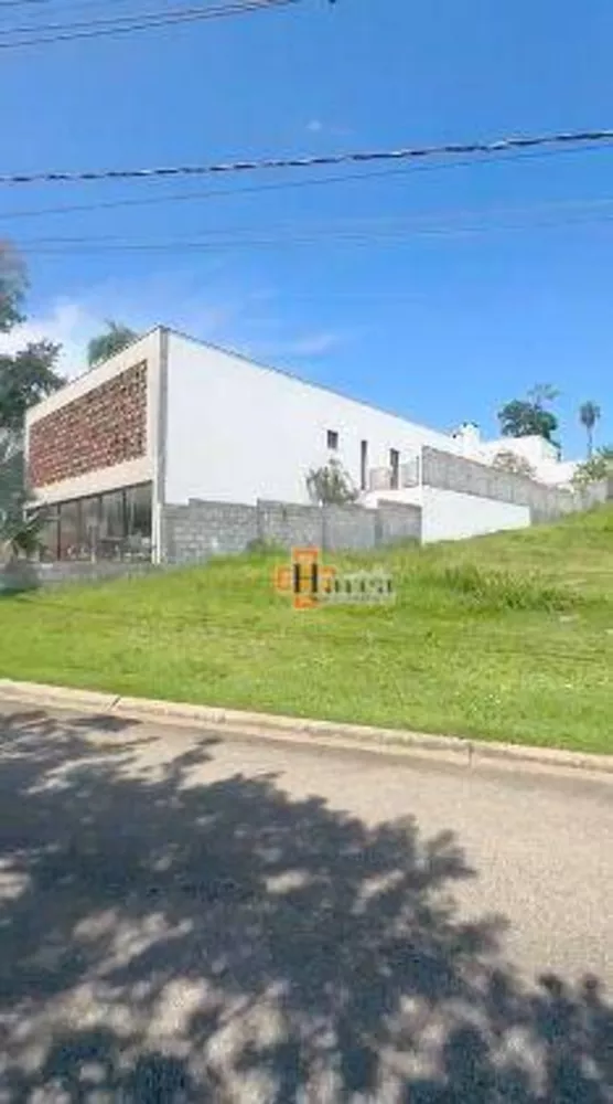 Loteamento e Condomínio, 1073 m² - Foto 1