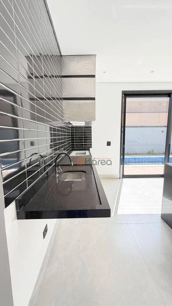 Sobrado, 4 quartos, 267 m² - Foto 2