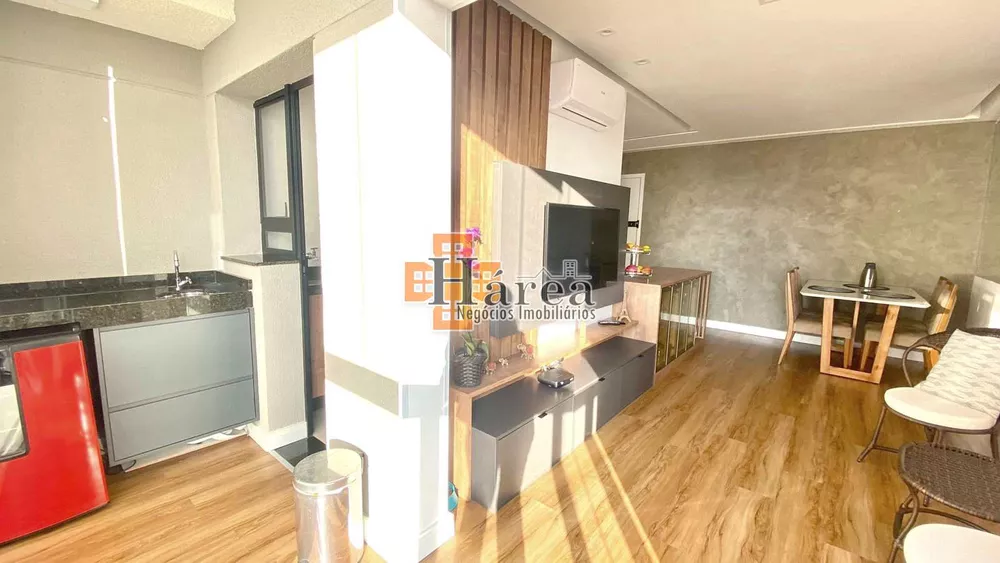 Apartamento à venda com 2 quartos, 62m² - Foto 5