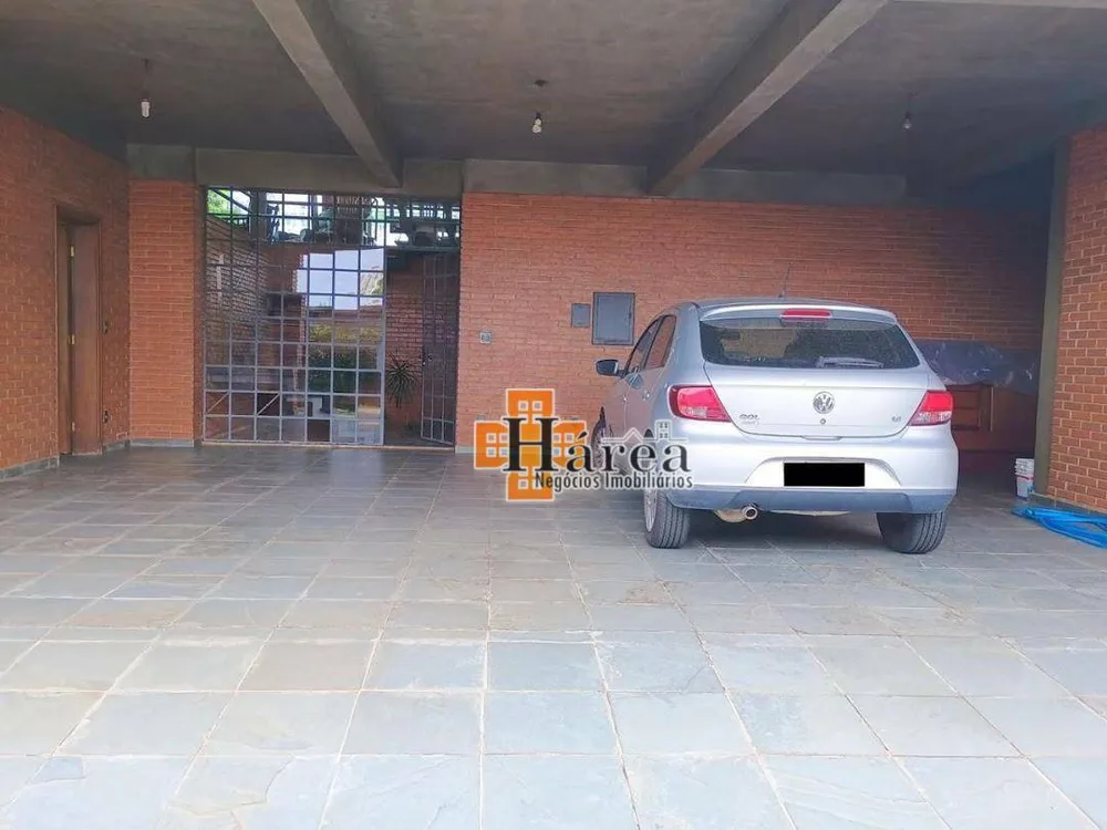 Sobrado, 3 quartos, 338 m² - Foto 1
