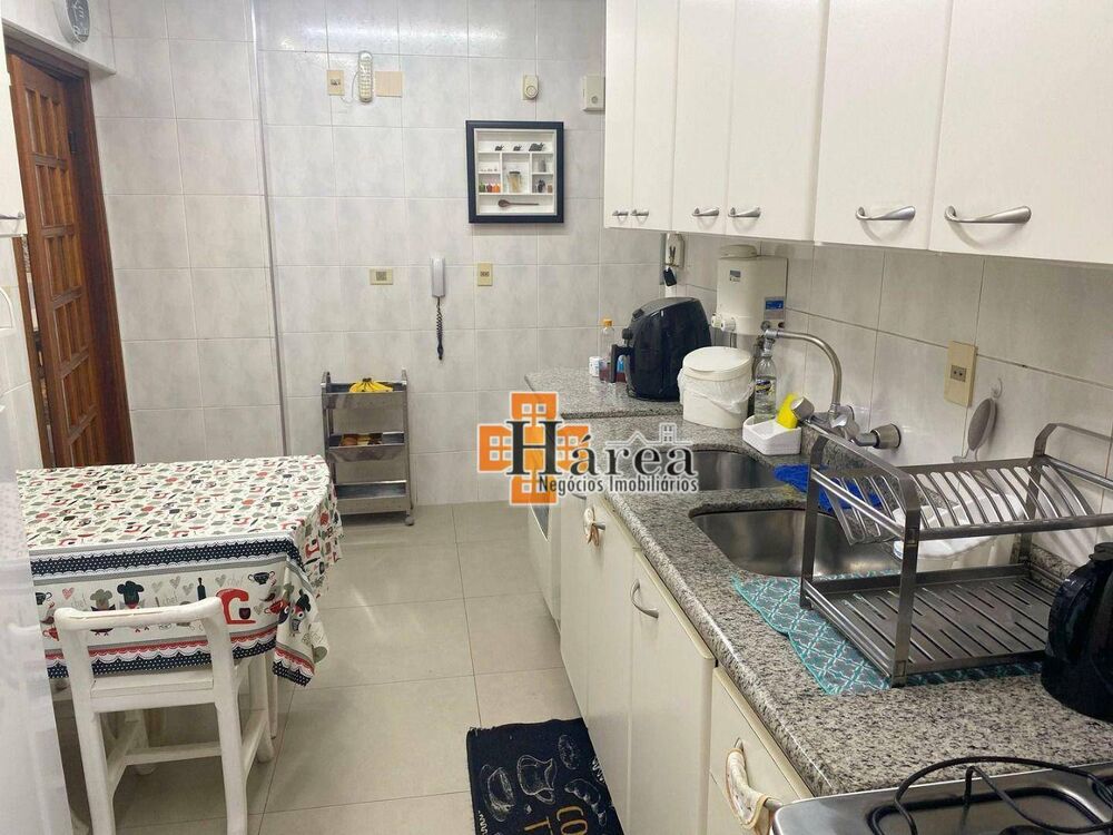 Apartamento à venda com 3 quartos, 151m² - Foto 11
