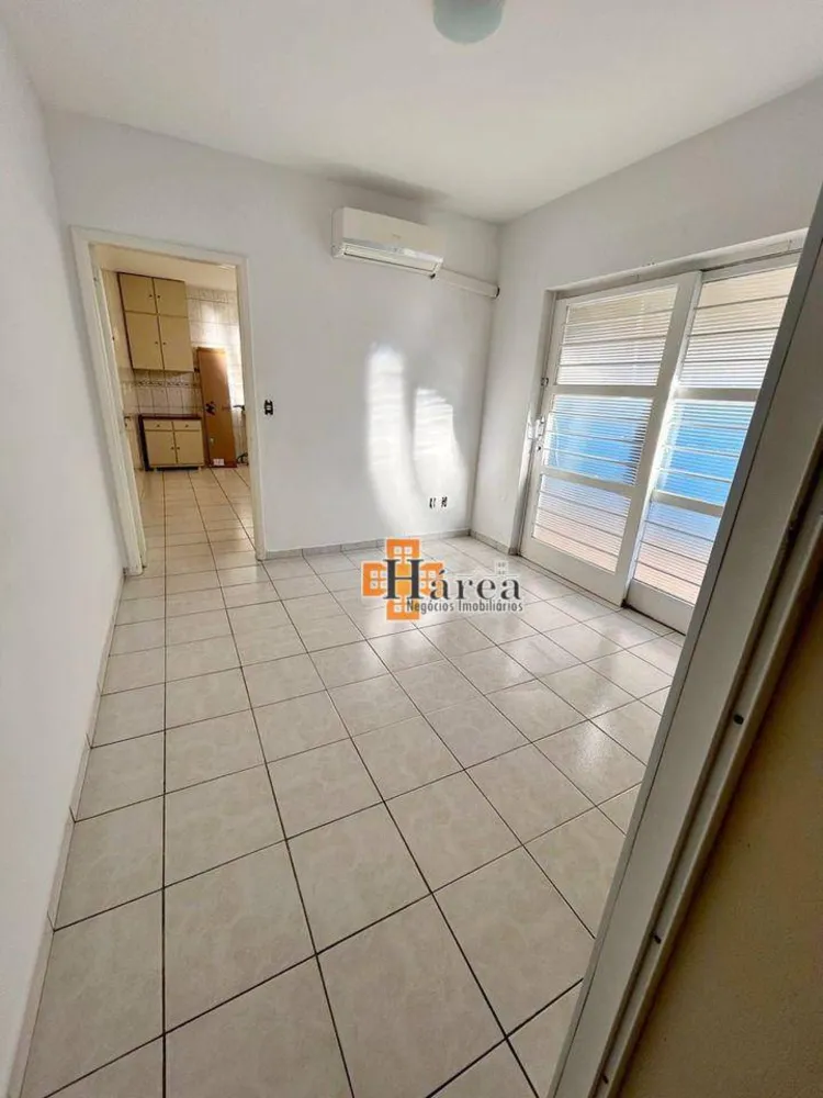 Casa, 3 quartos, 196 m² - Foto 2