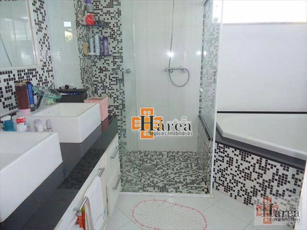 Sobrado, 4 quartos, 440 m² - Foto 1
