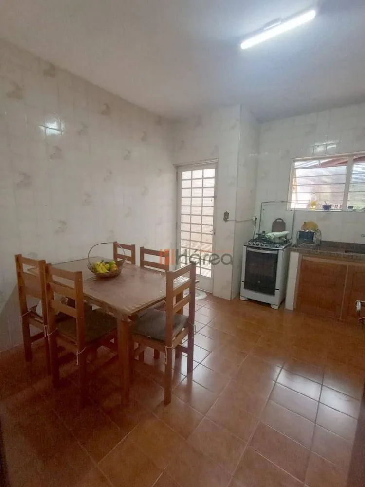 Casa, 3 quartos, 167 m² - Foto 6