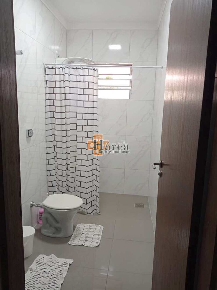 Casa à venda com 2 quartos, 190m² - Foto 12