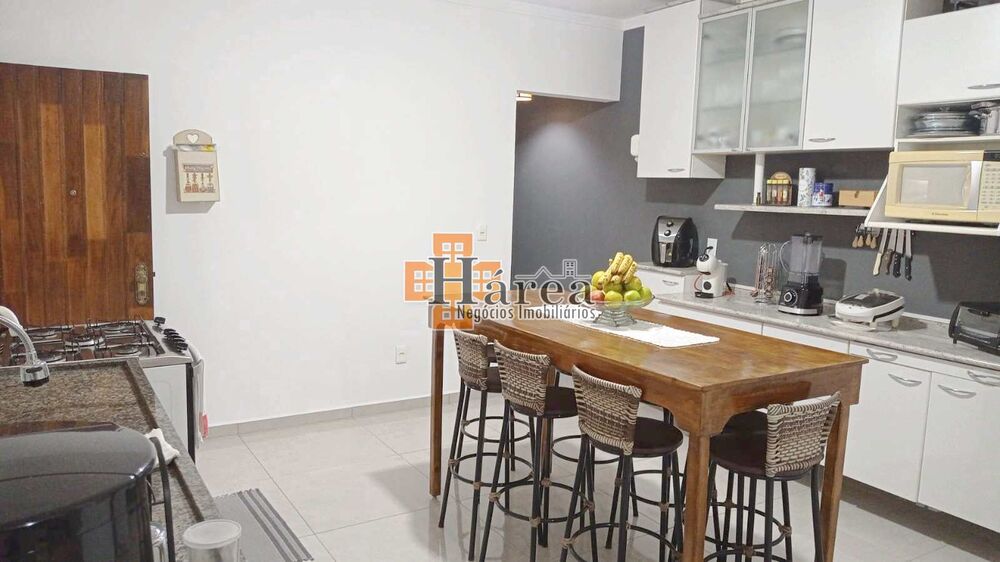 Casa à venda com 2 quartos, 190m² - Foto 10