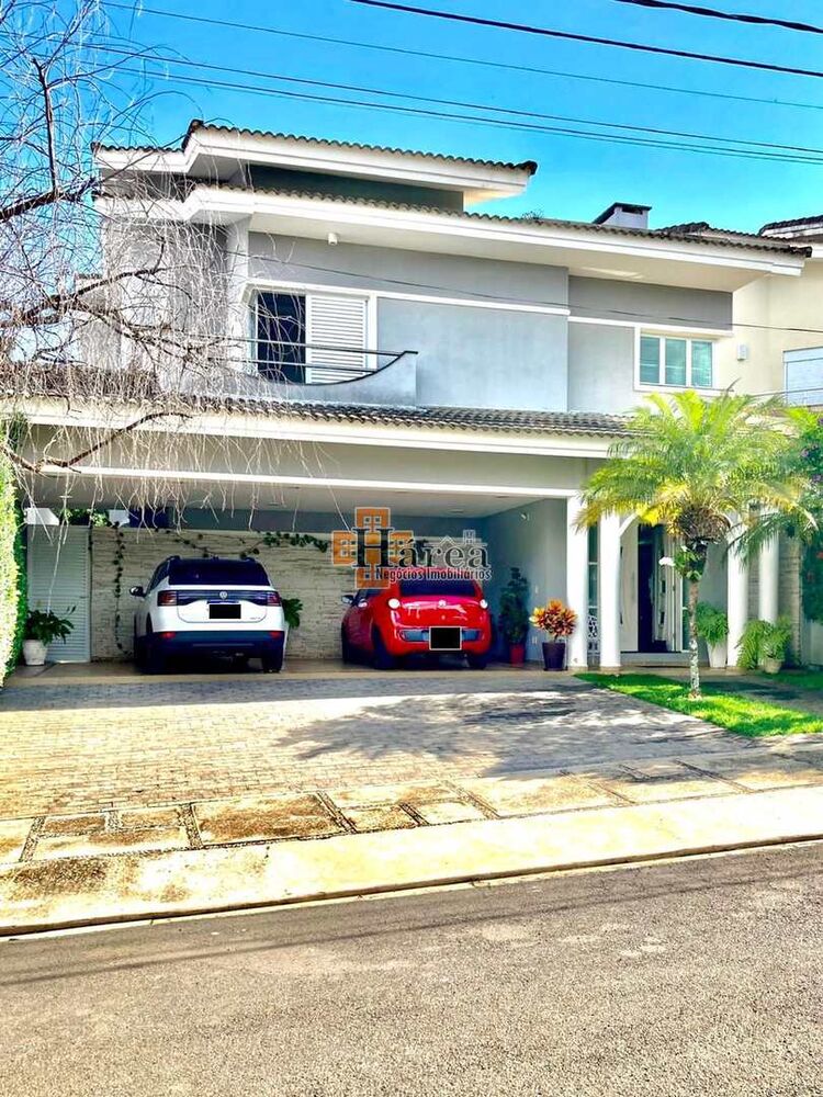 Sobrado à venda com 4 quartos, 447m² - Foto 1