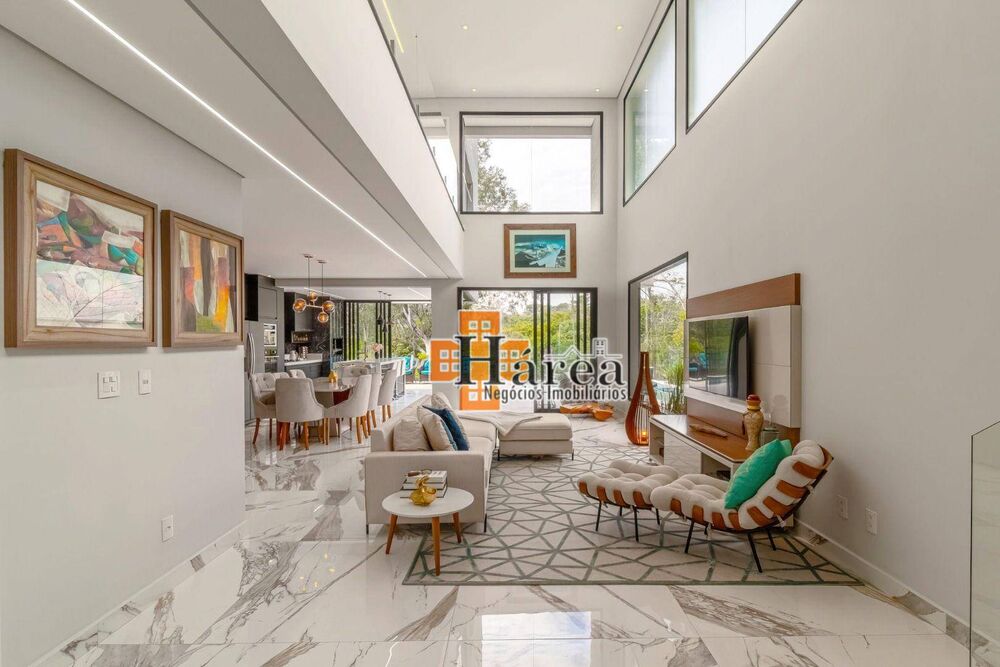 Sobrado, 3 quartos, 299 m² - Foto 2