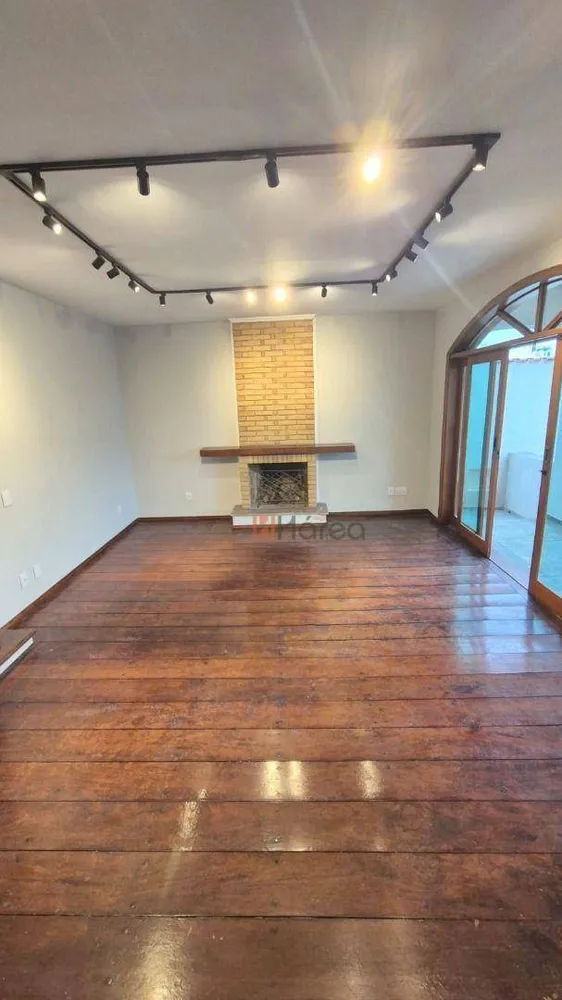 Sobrado, 3 quartos, 337 m² - Foto 2