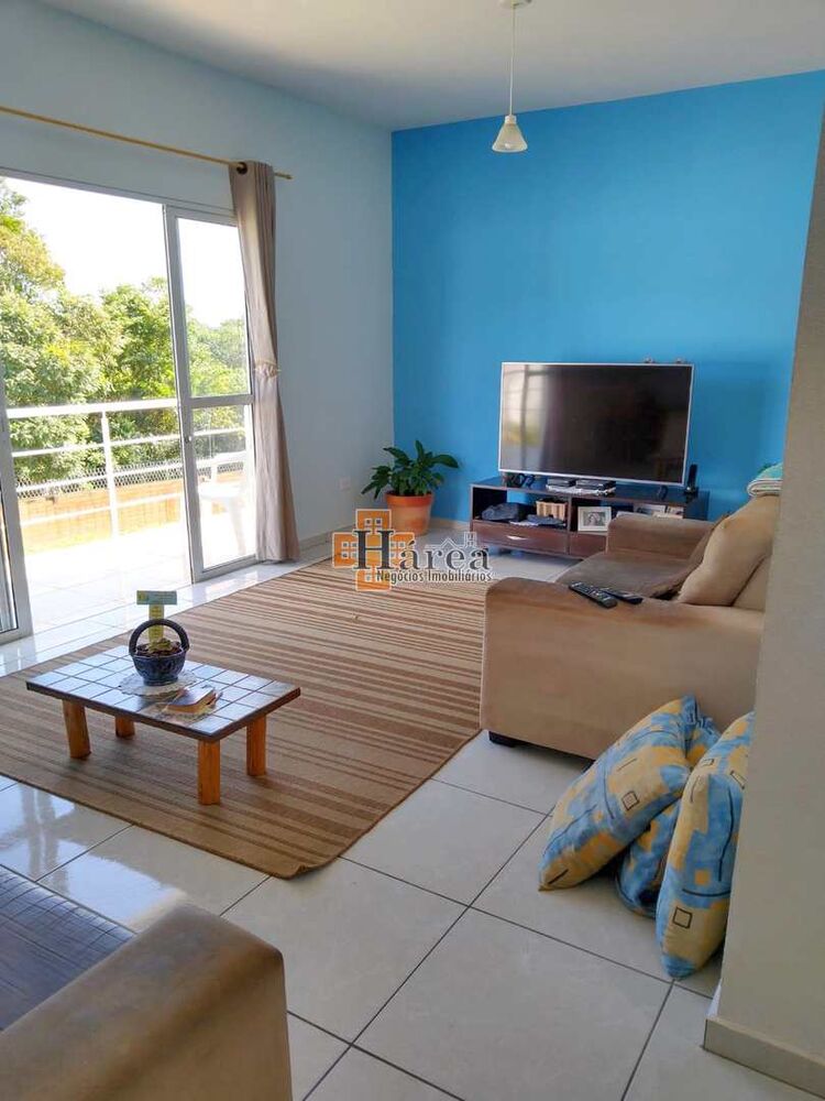 Casa de Condomínio à venda com 3 quartos, 230m² - Foto 1