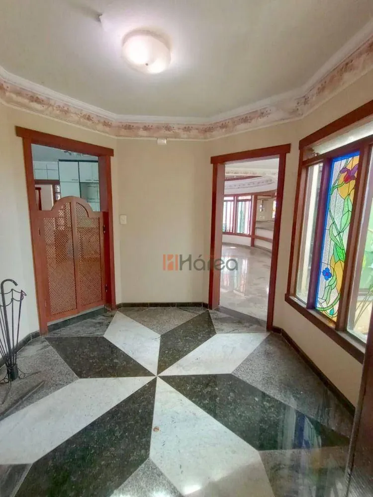 Sobrado, 5 quartos, 589 m² - Foto 1