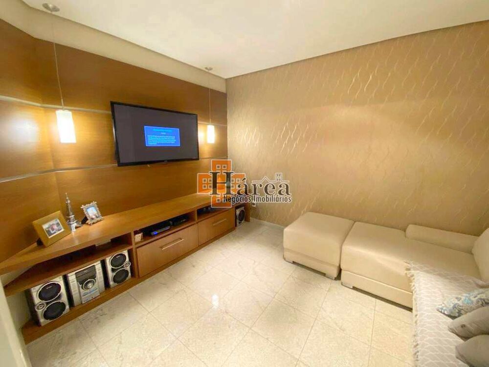 Sobrado à venda com 3 quartos, 262m² - Foto 1