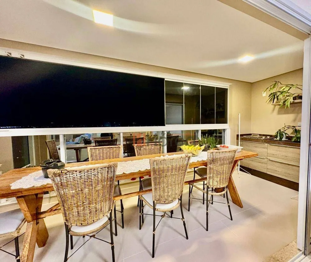Apartamento, 3 quartos, 140 m² - Foto 4