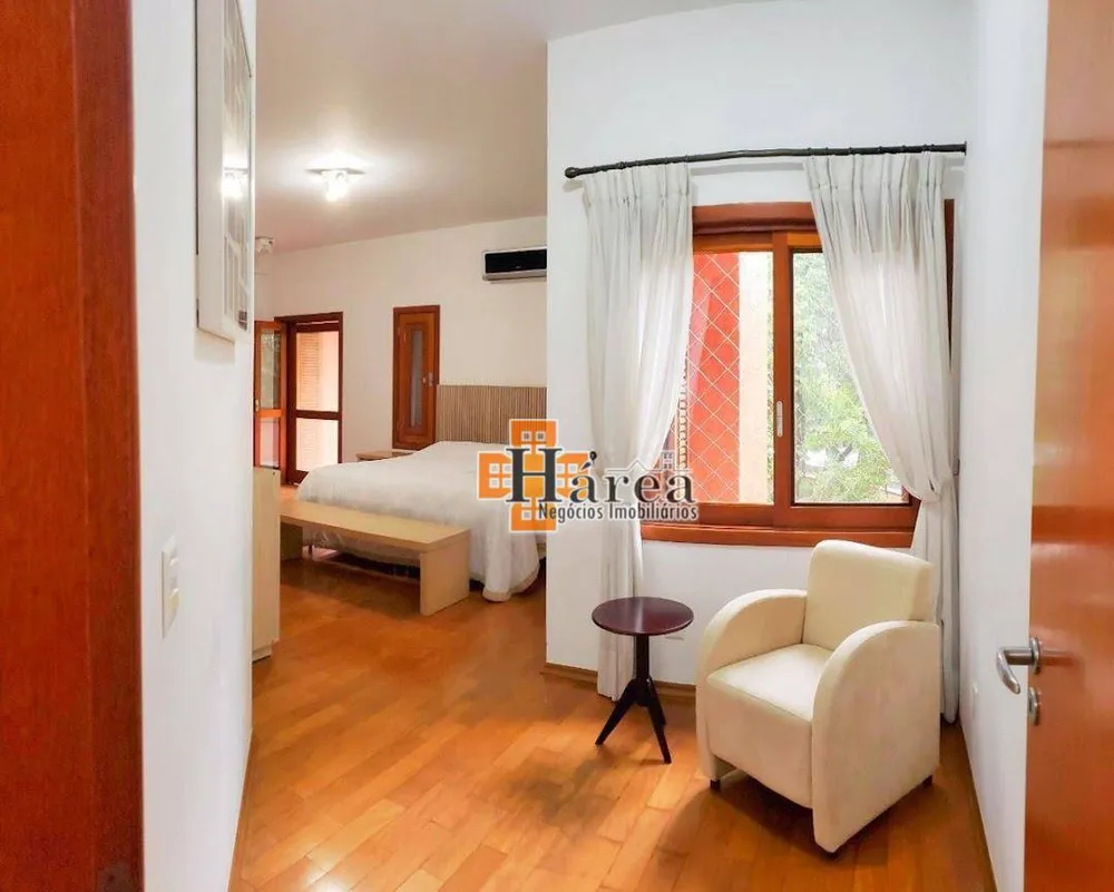 Sobrado, 4 quartos, 687 m² - Foto 1