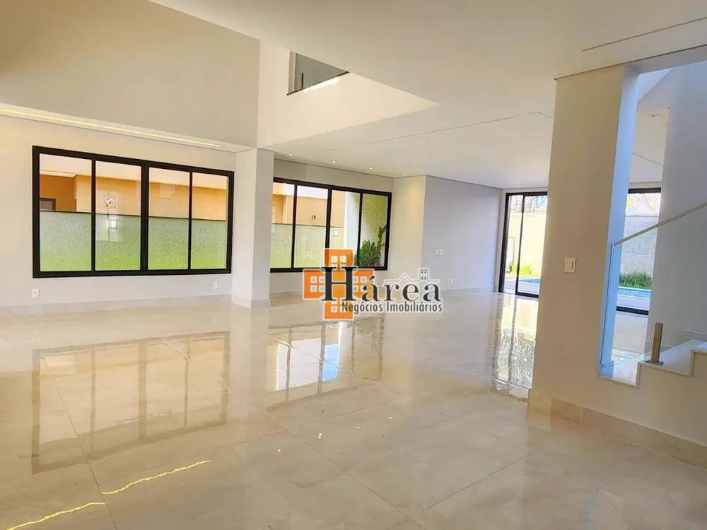 Sobrado, 3 quartos, 390 m² - Foto 1