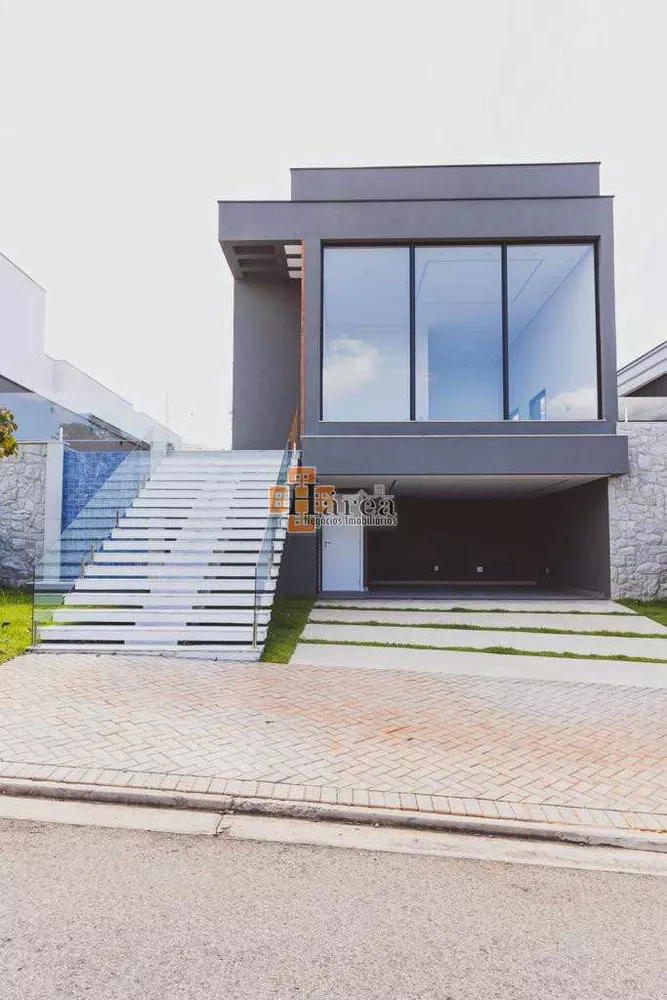 Casa de Condomínio à venda com 3 quartos, 238m² - Foto 1