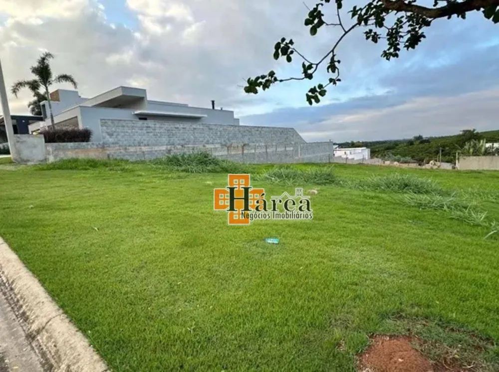 Loteamento e Condomínio, 1000 m² - Foto 1