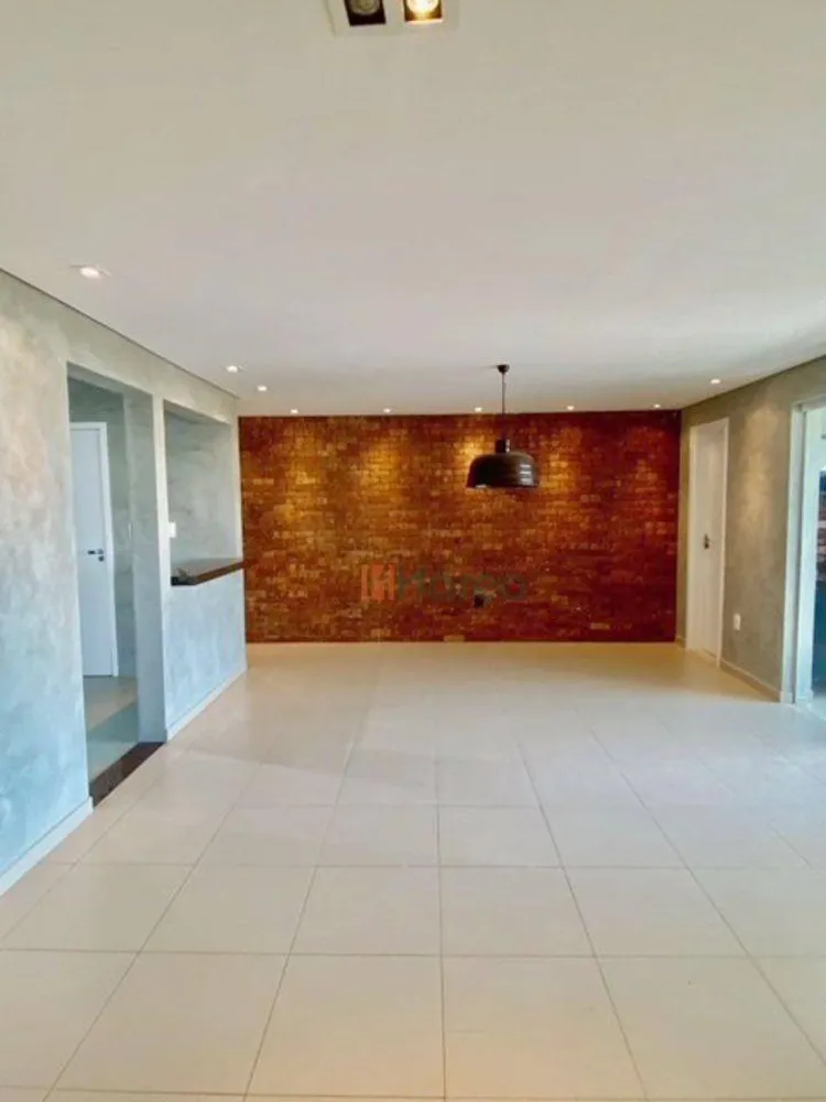 Apartamento, 3 quartos, 120 m² - Foto 2