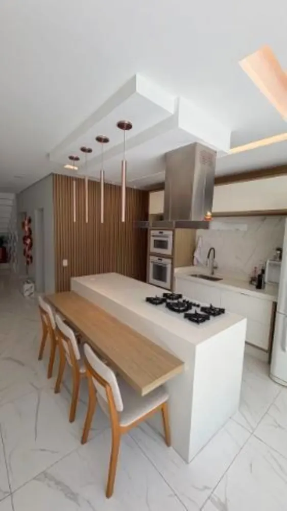 Sobrado, 3 quartos, 269 m² - Foto 10