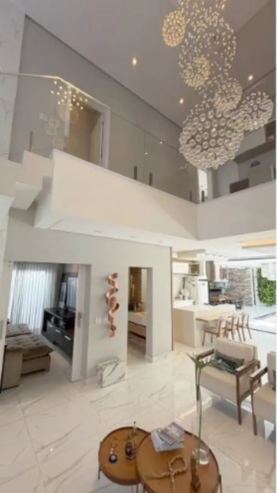 Sobrado, 3 quartos, 269 m² - Foto 2
