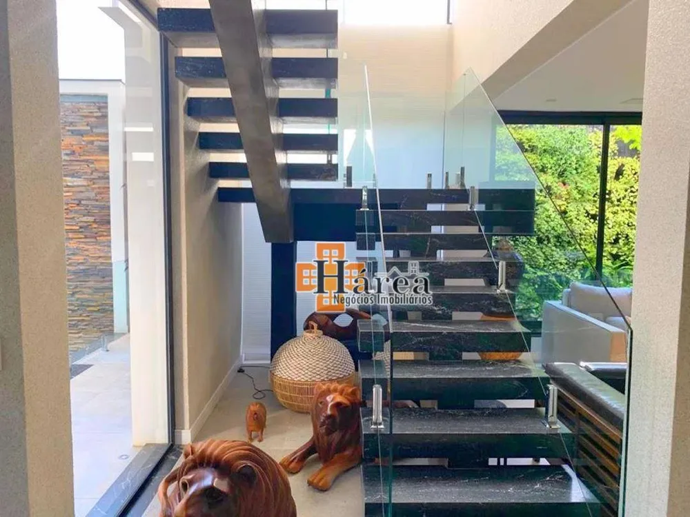 Sobrado, 4 quartos, 425 m² - Foto 1