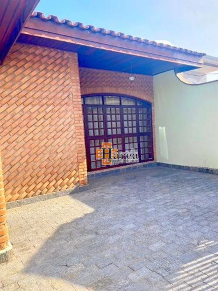 Casa, 3 quartos, 285 m² - Foto 1