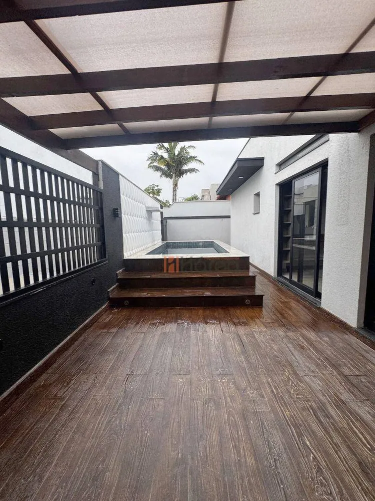 Casa de Condomínio, 4 quartos - Foto 1