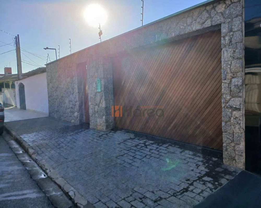 Casa, 3 quartos, 186 m² - Foto 2