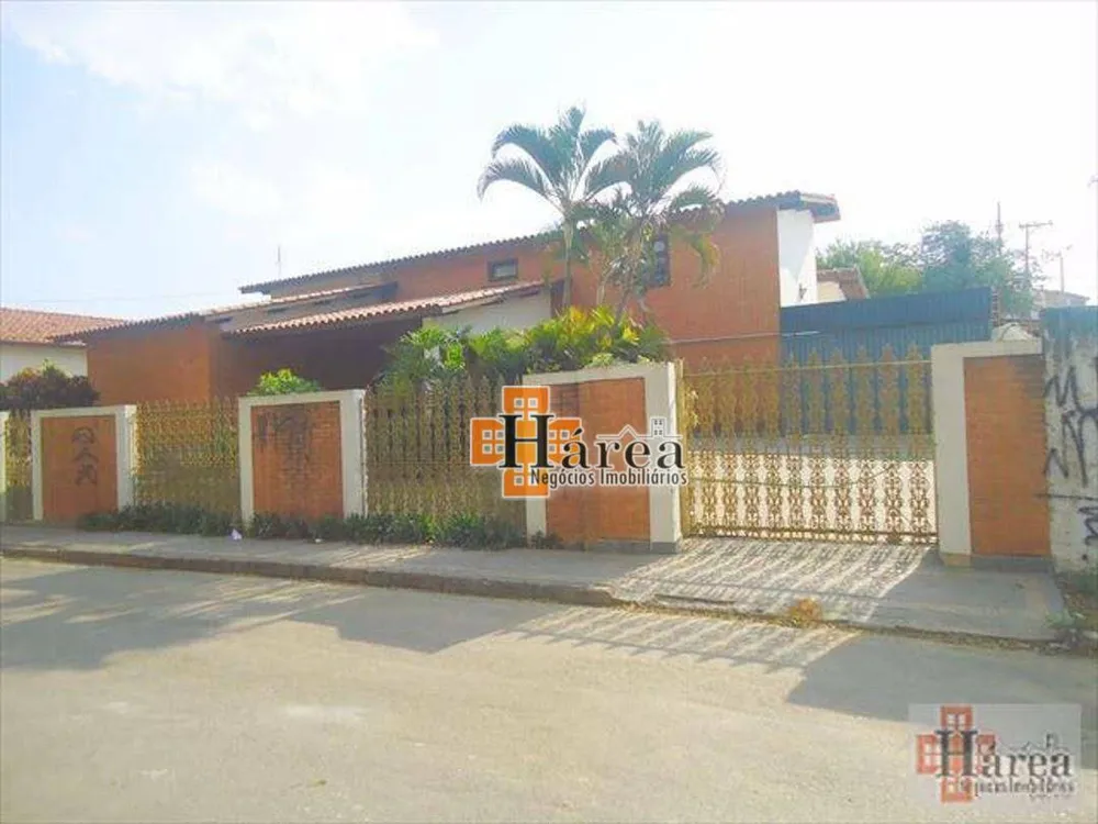 Casa, 4 quartos, 320 m² - Foto 1