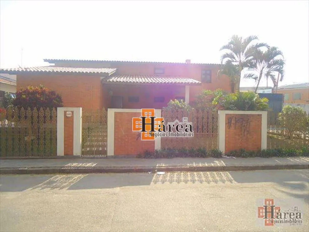 Casa, 4 quartos, 320 m² - Foto 2