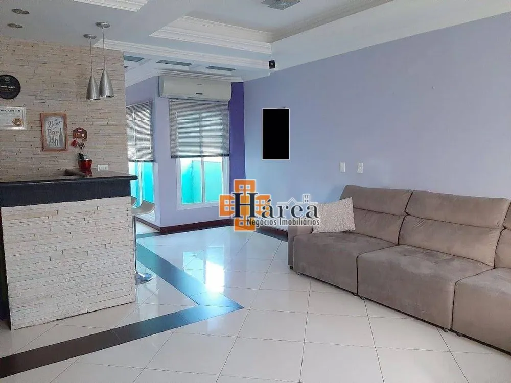 Sobrado, 3 quartos, 247 m² - Foto 1