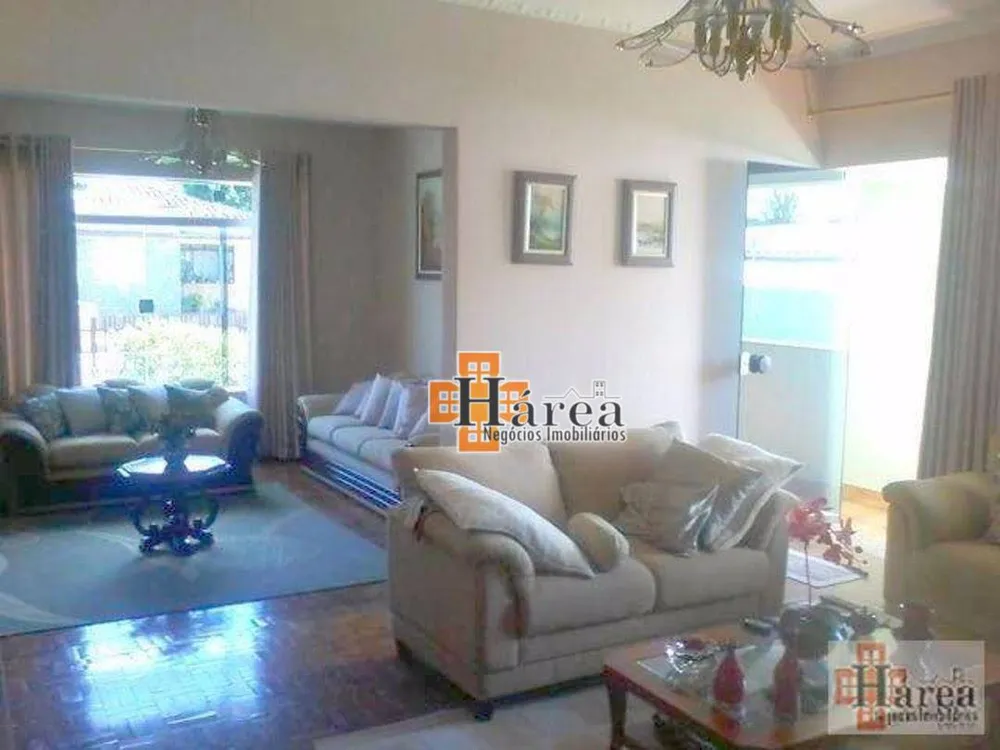 Casa, 3 quartos, 335 m² - Foto 1