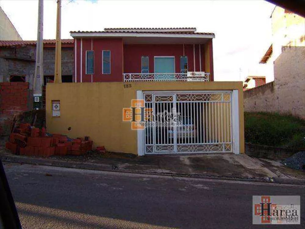 Sobrado à venda com 3 quartos, 135m² - Foto 1