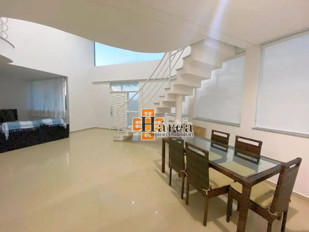 Sobrado, 3 quartos, 434 m² - Foto 1